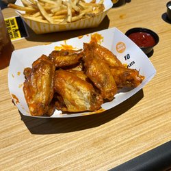 Buffalo Wild Wings - Less than tossed wings