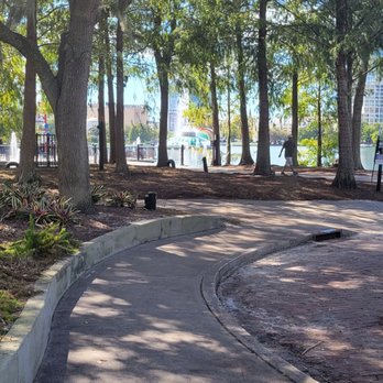 Lake Eola Park - Parks Near Me - Orlando, Florida