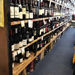 Mora's Fine Wine & Spirits