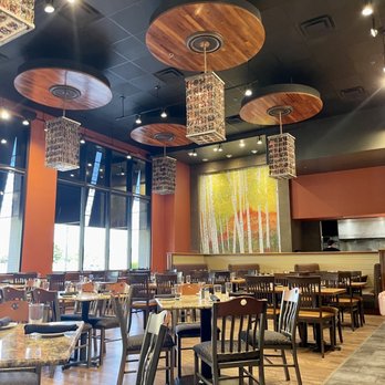 Stone Creek Dining - Beautiful interior - Steakhouses Near Me - Plainfield, Indiana