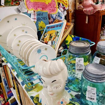 Thorp Fruit & Antique Mall - Antiques Near Me - Thorp, Washington Thorp Fruit & Antique Mall - Antiques Near Me - Thorp, Washington