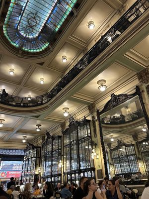 Confeitaria Colombo by null