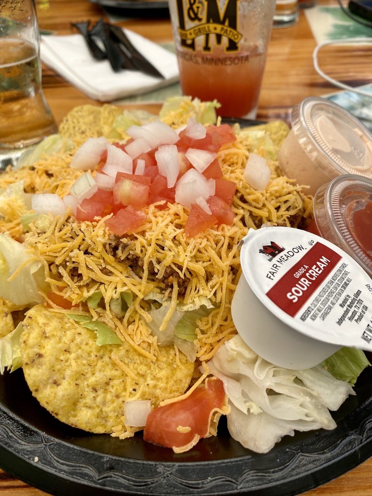 LYLE & PAULINES L & M GRILL Updated August 2024 28 Photos & 17