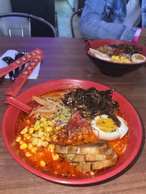 Poke Burri / Lifting Noodles Ramen by null