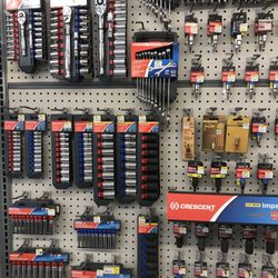 Dawson Hardware - Sockets