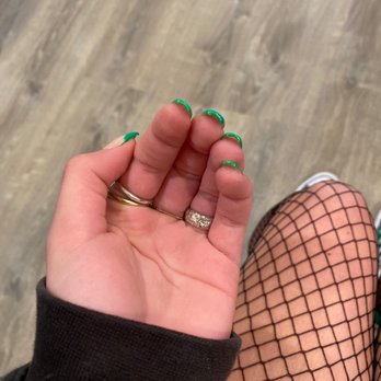 Fashion Nails & Spa - bottom view - Nail Salons Near Me - Saint Charles, Missouri