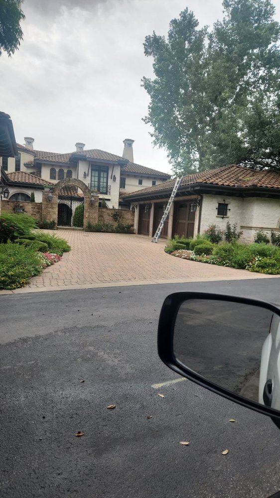 Slide of Ventov Roofing