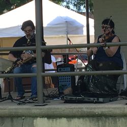 Jefferson Park Sunday Market - Entertainment