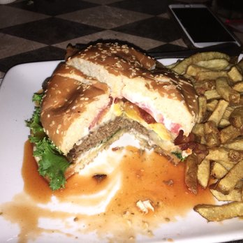 Nonno Alby's - Bacon & Fried egg burger - Pizza Near Me - West Reading, Pennsylvania Nonno Alby's - Bacon & Fried egg burger - Pizza Near Me - West Reading, Pennsylvania