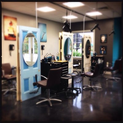 Jeffrey Robert Salon by null