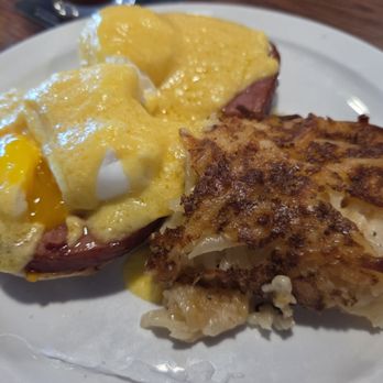 McCarron's Pub & Grill - Eggs Benedict with parm hash browns - American Near Me - Maplewood, Minnesota