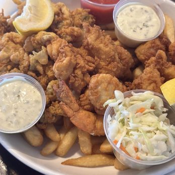 Skipper Chowder House - Fisherman's Platter - Seafood Near Me - South Yarmouth, Massachusetts Skipper Chowder House - Fisherman's Platter - Seafood Near Me - South Yarmouth, Massachusetts