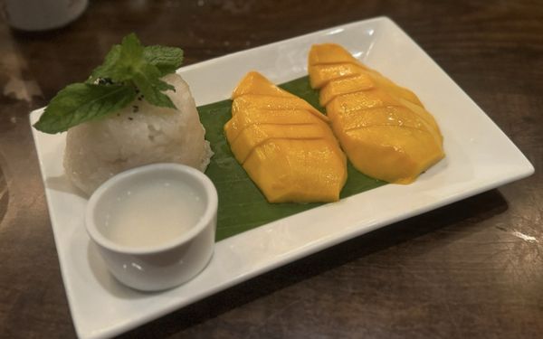 Le Ros Thai Asian Cuisine by null