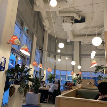 CoM Vietnamese - Inside - Vietnamese Near Me - Richmond, British Columbia