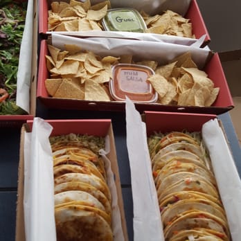 Quesada Burritos & Tacos - a variety of quesadillas - Tex-Mex Near Me - Laval, Quebec