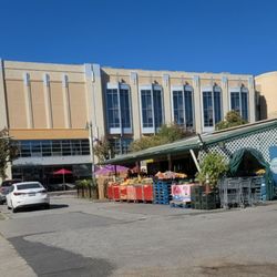 Dan's Farmers Market