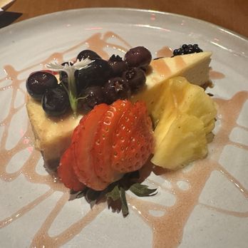 Tane Vegan Izakaya - Vegan cheesecake! - Sushi Bars Near Me - Honolulu, Hawaii