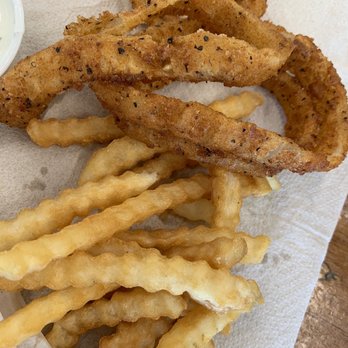 Kincaid's Hamburgers - Fries and rings combo. Perfect for sharing! - Burgers Near Me - Fort Worth, Texas Kincaid's Hamburgers - Fries and rings combo. Perfect for sharing! - Burgers Near Me - Fort Worth, Texas