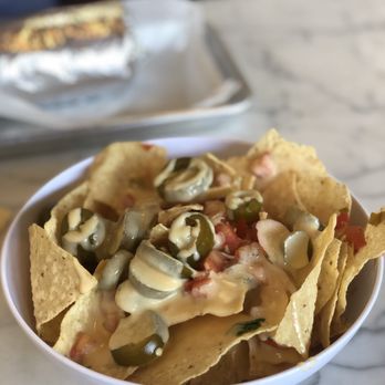 Bell Street Burritos - Nachos - Mexican Near Me - Atlanta, Georgia