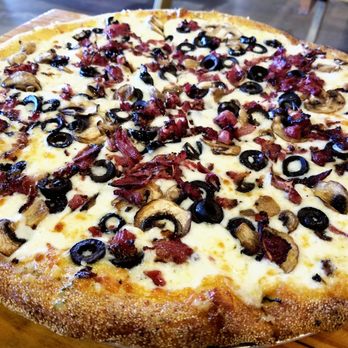 Coach's Corner Pizza & Brew - Pizza Near Me - Cypress, California Coach's Corner Pizza & Brew - Pizza Near Me - Cypress, California
