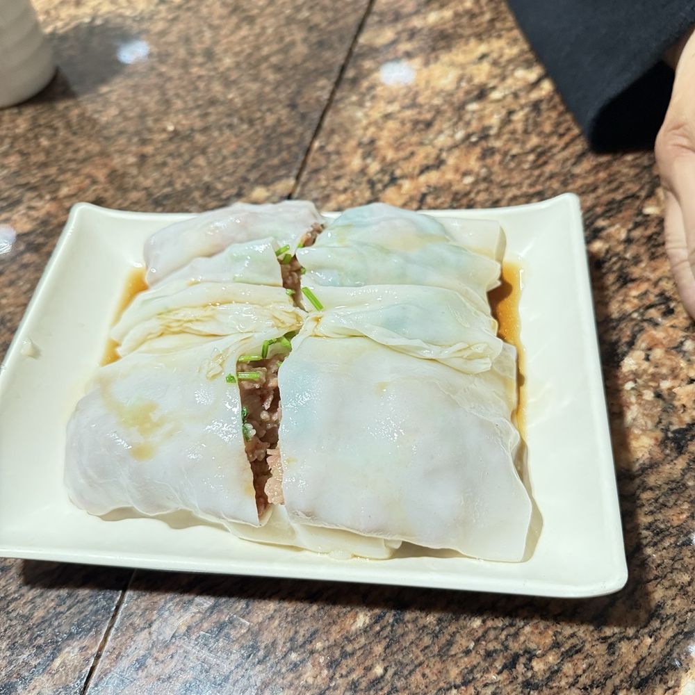 Sun Maxim's - Beef rice rolls - Bakeries Near Me - San Francisco, California Sun Maxim's - Beef rice rolls - Bakeries Near Me - San Francisco, California