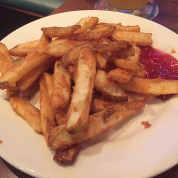 Flowing Tide Pub 2 - Side of fries. - Sports Bars Near Me - Reno, Nevada