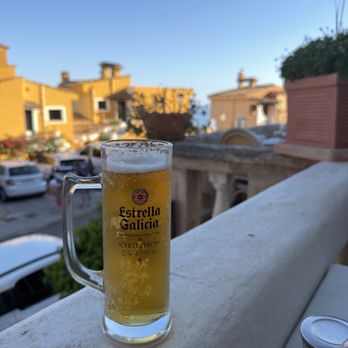 Casa Luis - Beer on patio with ocean view - Arroceria / Paella Near Me - Cala Fornells, PM Casa Luis - Beer on patio with ocean view - Arroceria / Paella Near Me - Cala Fornells, PM