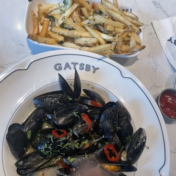 GATSBY - Wednesday'a special: mussels and truffle fries - Cocktail Bars Near Me - Washington, DC, District of Columbia
