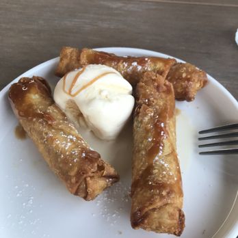 Station 1 Bar & Grill - Fried apple egg rolls with ice cream - American Near Me - Harlingen, Texas