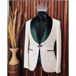 Elegance Factory - Men's white tuxedo with green velvet lapel