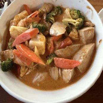 Port Allen Sunset Grill & Bar - Seafood curry - Seafood Near Me - Eleele, Hawaii