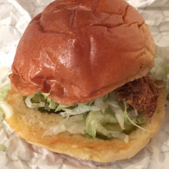 Do-Rite Donuts & Chicken - Fried chicken sandwich, spicy - Donuts Near Me - Chicago, Illinois