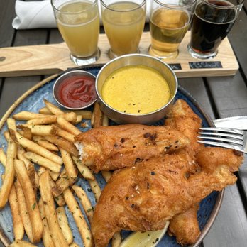 Eureka! - Fish and chips, and an ale flight - American Near Me - Seattle, Washington