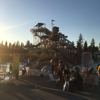 Silverwood Theme Park - Water park towards closing time - Amusement Parks Near Me - Athol, Idaho Silverwood Theme Park - Water park towards closing time - Amusement Parks Near Me - Athol, Idaho