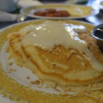 808 Grindz Cafe - Cafes Near Me - Lahaina, Hawaii