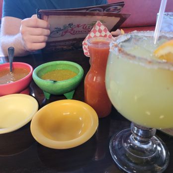 Mi Rinconcito - 3 salsas and a jumbo margarita - Mexican Near Me - Grovetown, Georgia