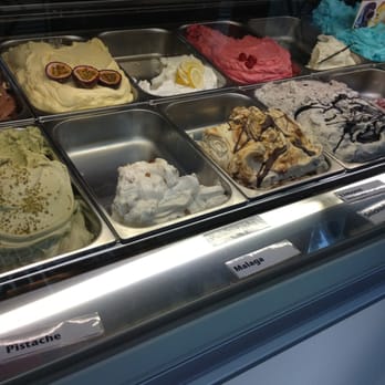 IJsboutique - Ice Cream & Frozen Yogurt Near Me - Amsterdam, New Hampshire
