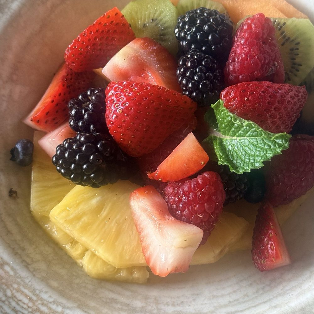 Sunny Side Cafe & Eatery - Seasonal fruit - Breakfast & Brunch Near Me - Miami, Florida Sunny Side Cafe & Eatery - Seasonal fruit - Breakfast & Brunch Near Me - Miami, Florida