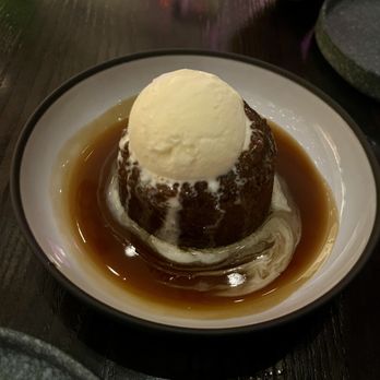 Gordon Ramsay Hell's Kitchen - sticky toffee pudding - New American Near Me - Miami, Florida