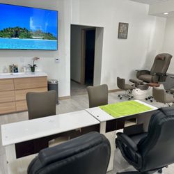 Deja Nail Spa