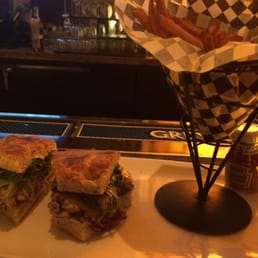 Tuna Melt w/ Crispy Fries Tuna Melt w/ Crispy Fries