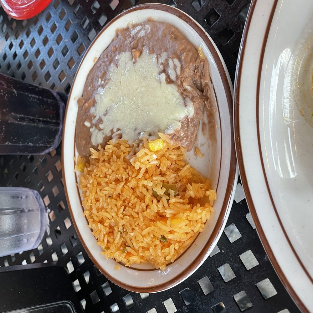 El Paso Mexican Restaurant - Rice and beans side dish - Mexican Near Me - Springfield, Virginia El Paso Mexican Restaurant - Rice and beans side dish - Mexican Near Me - Springfield, Virginia