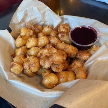 Junction 70 Grill - Cheese curds - New American Near Me - Cottage Grove, Minnesota