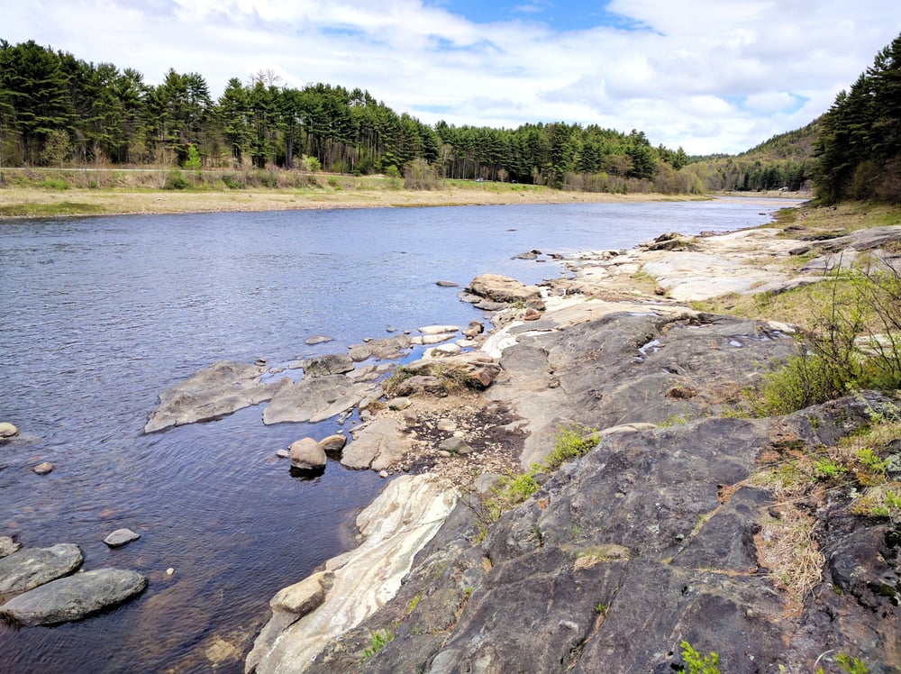 Hudson River Recreation Area Logo