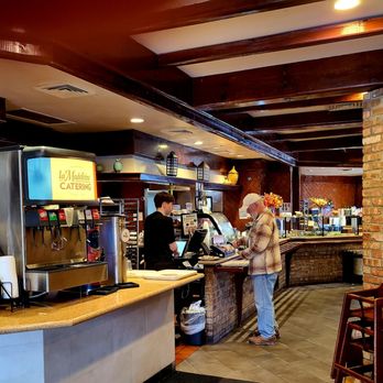 la Madeleine - Cashier and buffet-type section - Bakeries Near Me - Reston, Virginia la Madeleine - Cashier and buffet-type section - Bakeries Near Me - Reston, Virginia