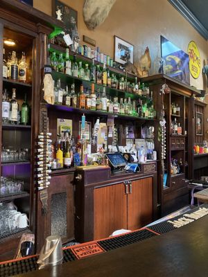 Ben 'N Nick's Bar & Grill by null