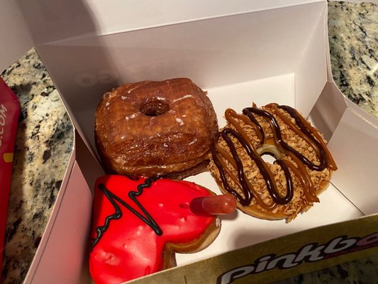 Pinkbox Doughnuts by null