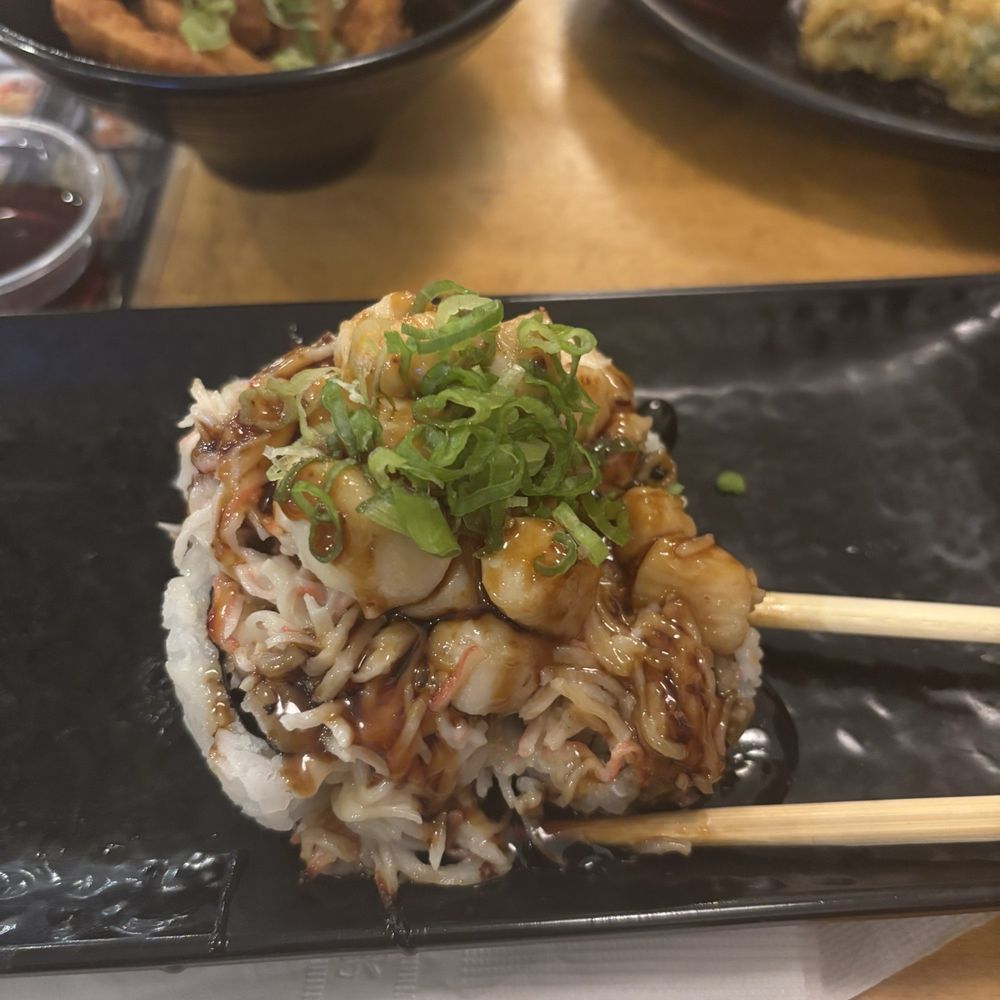 Hikari Sushi - Baked Scallop Roll. Not a good choice. Scallops were hard - Sushi Bars Near Me - Chatsworth, California Hikari Sushi - Baked Scallop Roll. Not a good choice. Scallops were hard - Sushi Bars Near Me - Chatsworth, California