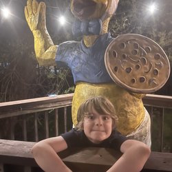 Huey's Place - Outside