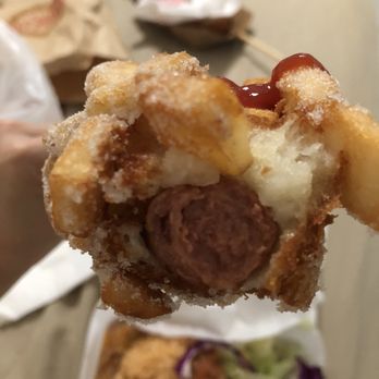 Mr.Cow-Ala Moana - Hot Dogs Near Me - Honolulu, Hawaii